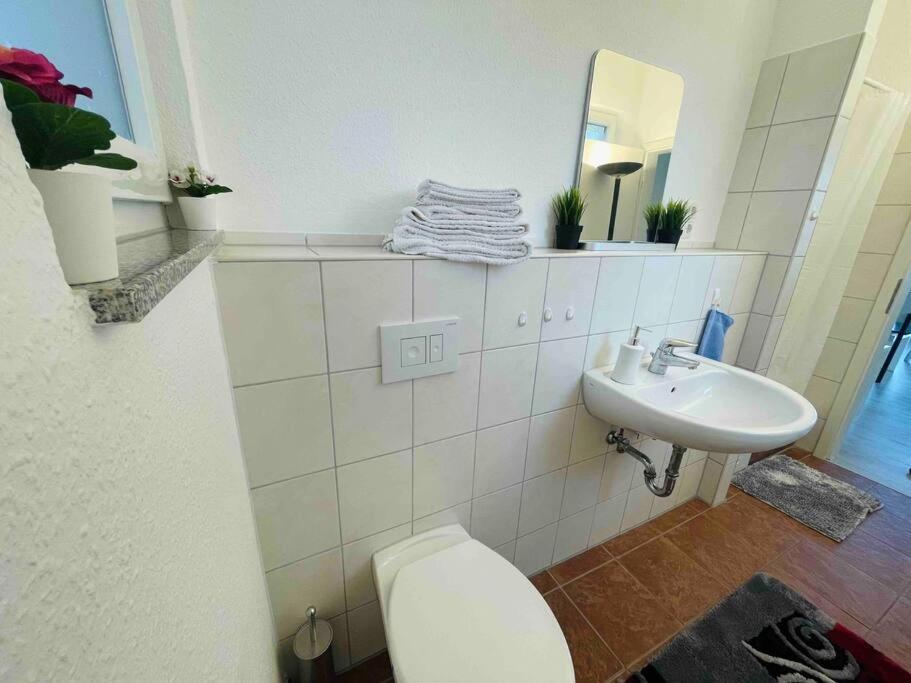 Schoenes Bungalow, Check-In Kontaktlos, Zentral Duisburg Eksteriør bilde