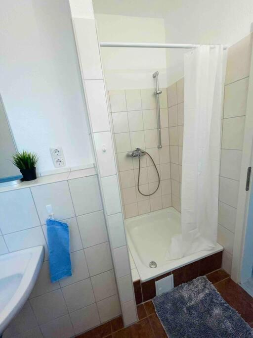 Schoenes Bungalow, Check-In Kontaktlos, Zentral Duisburg Eksteriør bilde